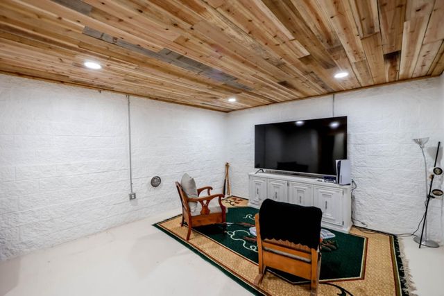 209 D Avenue, Abernathy, TX 79311