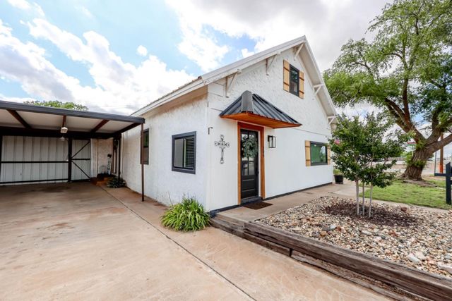 209 D Avenue, Abernathy, TX 79311