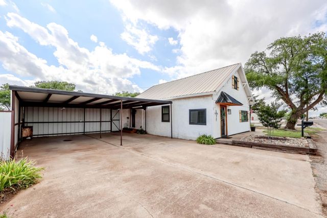 209 D Avenue, Abernathy, TX 79311
