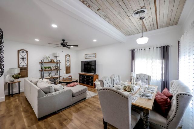 209 D Avenue, Abernathy, TX 79311