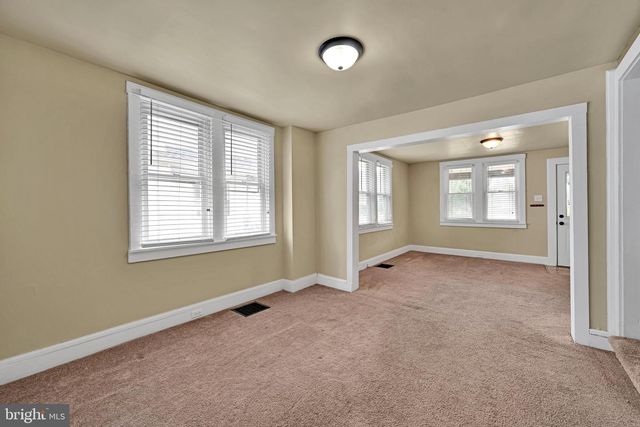 2147 OLD PHILADELPHIA PIKE, Lancaster, PA 17602