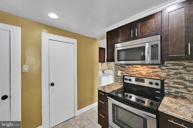 2147 OLD PHILADELPHIA PIKE, Lancaster, PA 17602