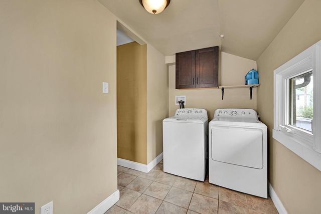 2147 OLD PHILADELPHIA PIKE, Lancaster, PA 17602