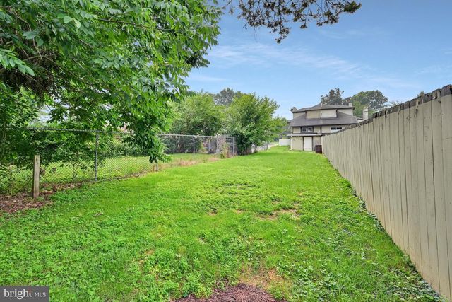 2147 OLD PHILADELPHIA PIKE, Lancaster, PA 17602