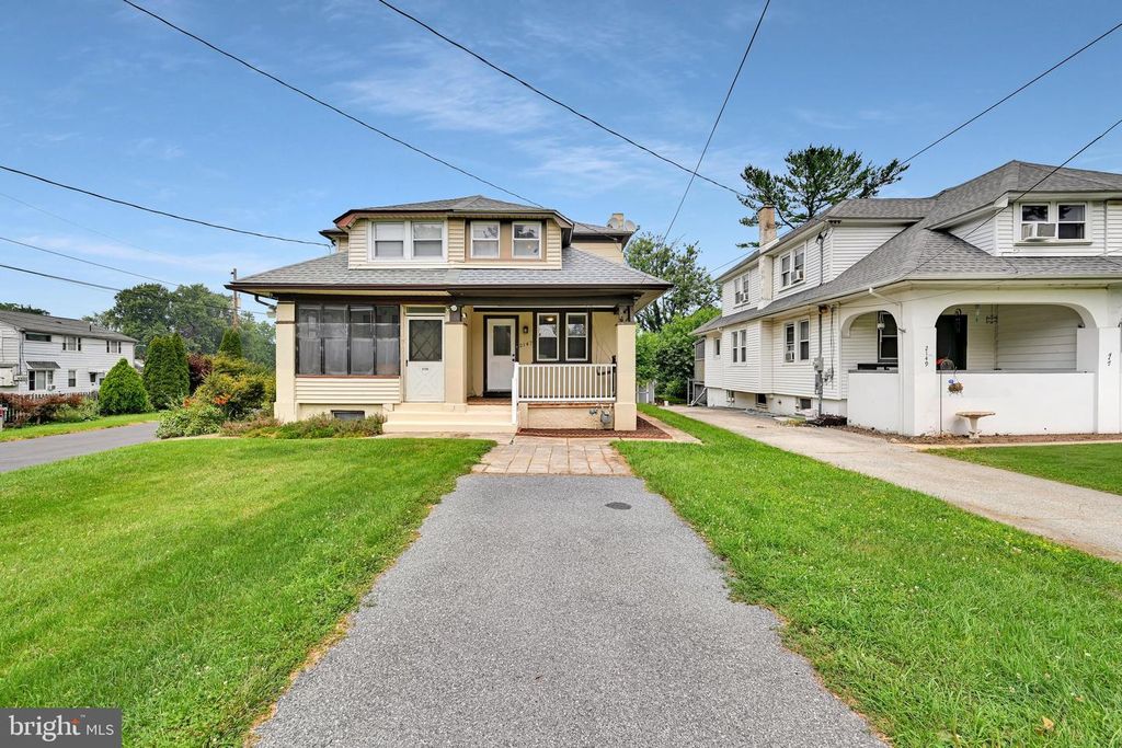 2147 OLD PHILADELPHIA PIKE, Lancaster, PA 17602