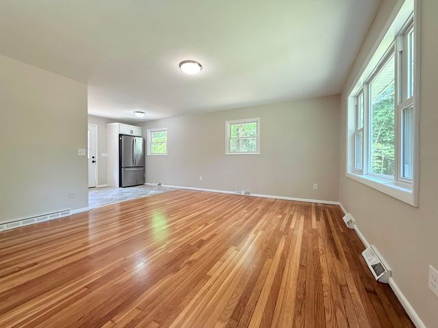37 Bluff Street, Salem, NH 03079