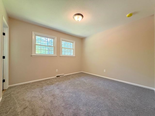 37 Bluff Street, Salem, NH 03079