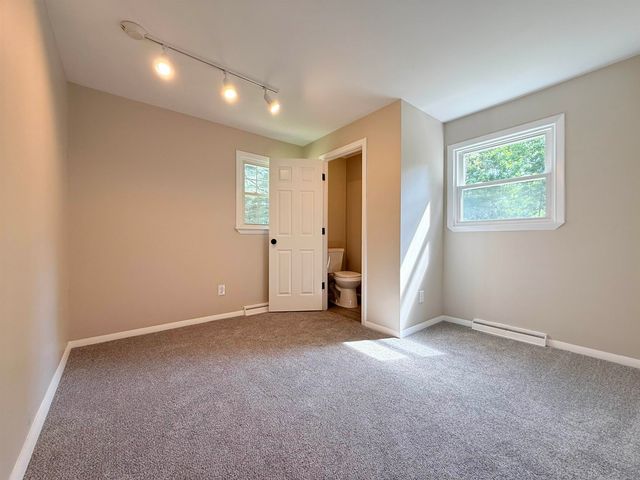 37 Bluff Street, Salem, NH 03079