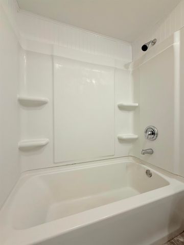 37 Bluff Street, Salem, NH 03079