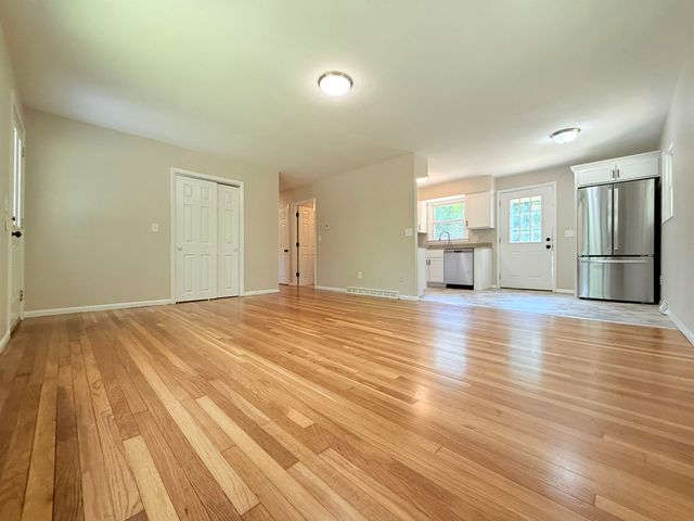 37 Bluff Street, Salem, NH 03079