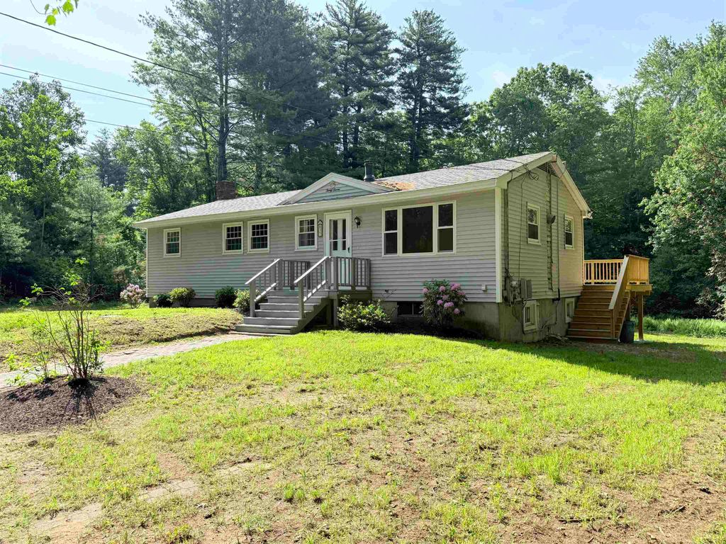 37 Bluff Street, Salem, NH 03079