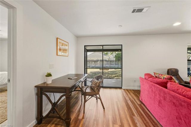 104 Johnnycake DR, Naples, FL 34110