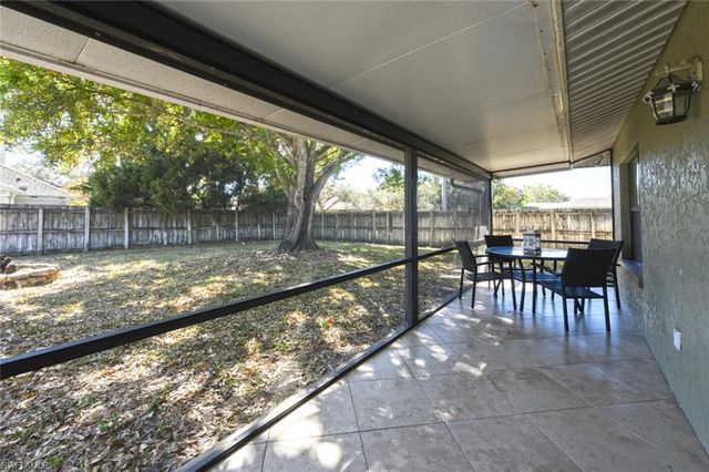 104 Johnnycake DR, Naples, FL 34110