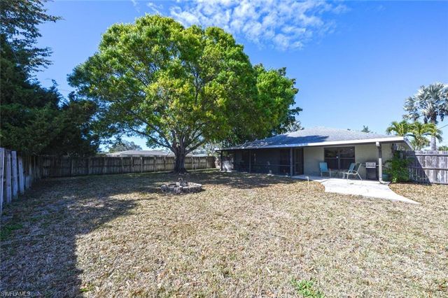 104 Johnnycake DR, Naples, FL 34110