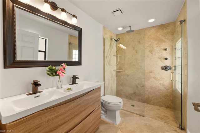 104 Johnnycake DR, Naples, FL 34110