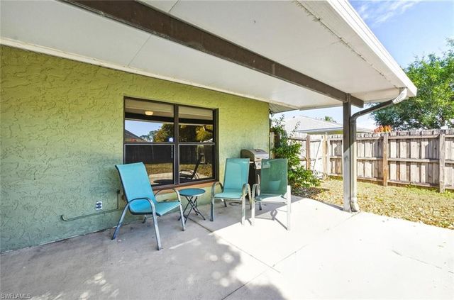 104 Johnnycake DR, Naples, FL 34110