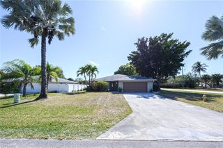 104 Johnnycake DR, Naples, FL 34110