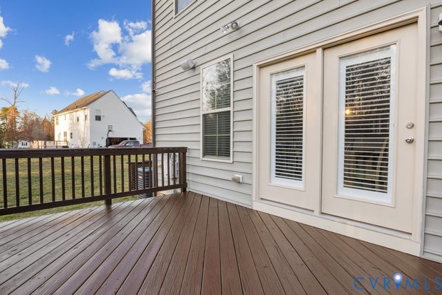 9119 Colonnade Cir, Ashland, VA 23005