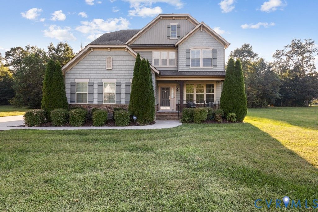 9119 Colonnade Cir, Ashland, VA 23005