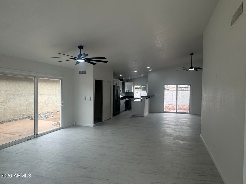 18815 N 43RD Drive, Glendale, AZ 85308 — photo 3