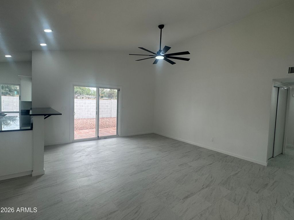 18815 N 43RD Drive, Glendale, AZ 85308 — photo 4