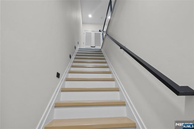 99 Van Horne Street 2, Jersey City, NJ 07304