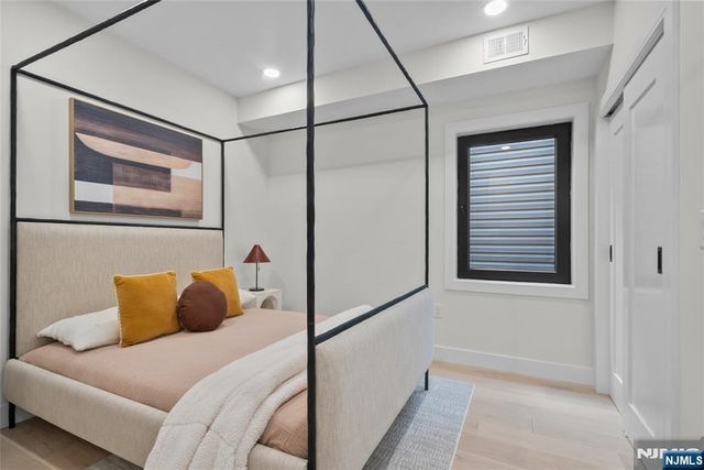 99 Van Horne Street 2, Jersey City, NJ 07304