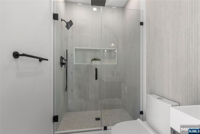 99 Van Horne Street 2, Jersey City, NJ 07304