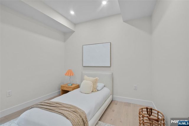 99 Van Horne Street 2, Jersey City, NJ 07304