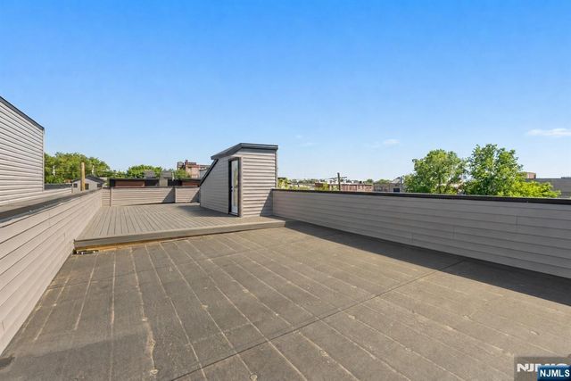 99 Van Horne Street 2, Jersey City, NJ 07304