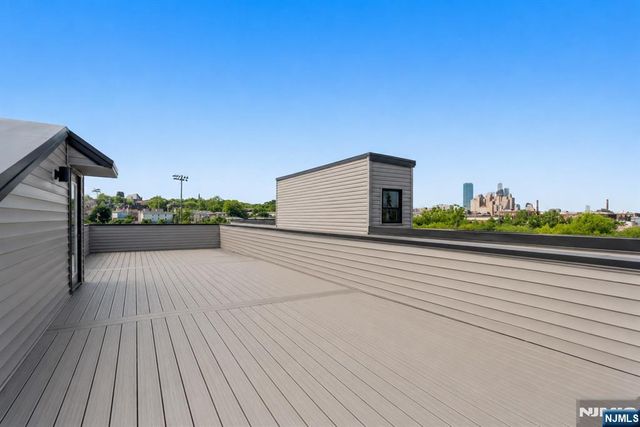 99 Van Horne Street 2, Jersey City, NJ 07304
