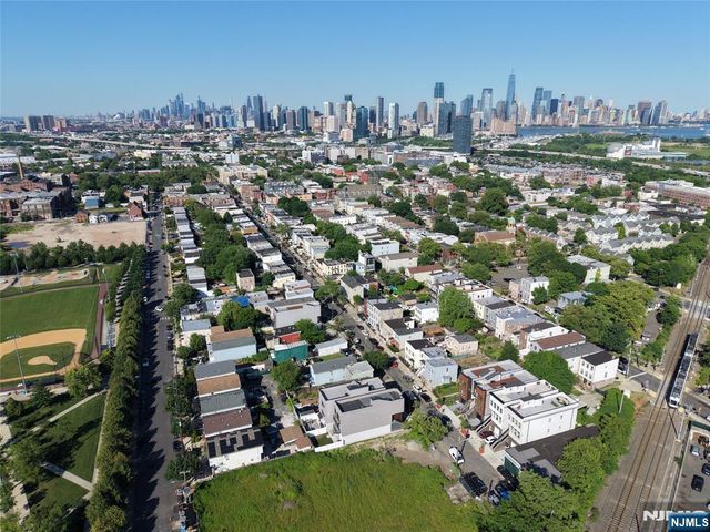 99 Van Horne Street 2, Jersey City, NJ 07304