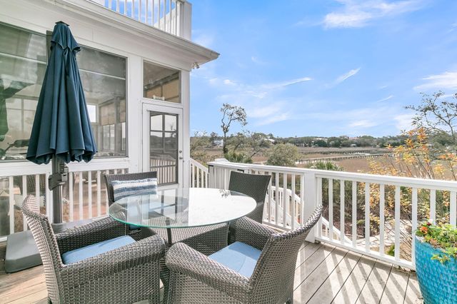 2805 Parkers Landing Road, Mount Pleasant, SC 29466