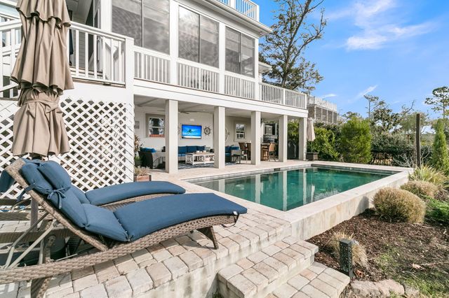 2805 Parkers Landing Road, Mount Pleasant, SC 29466