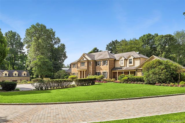 5 Danton Lane S, Locust Valley, NY 11560