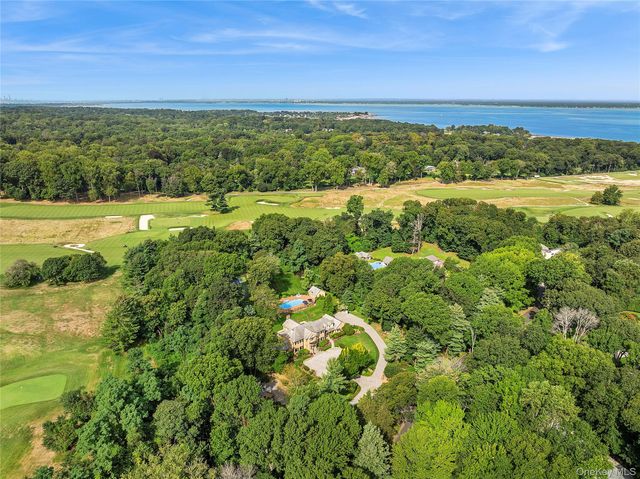 5 Danton Lane S, Locust Valley, NY 11560