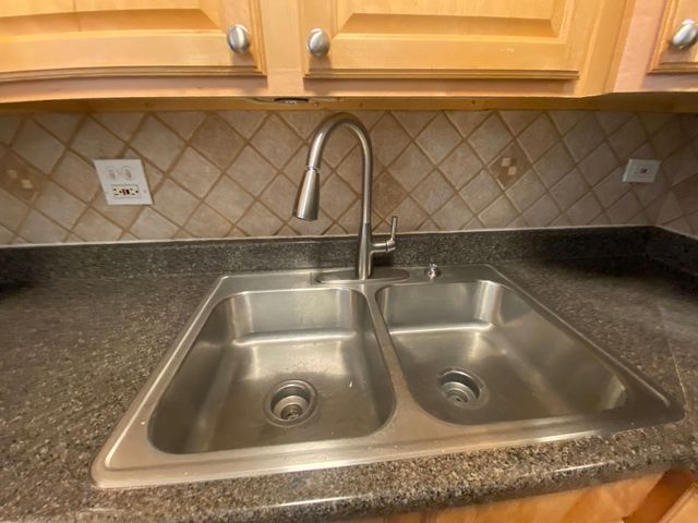 4600 N Cumberland Avenue 612, Chicago, IL 60656