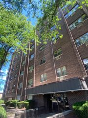 4600 N Cumberland Avenue 612, Chicago, IL 60656