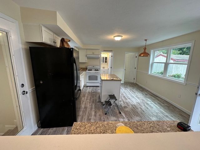 20 Church Ave, East Bridgewater, MA 02333