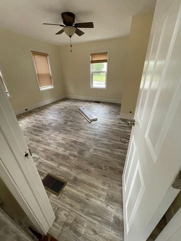 20 Church Ave, East Bridgewater, MA 02333