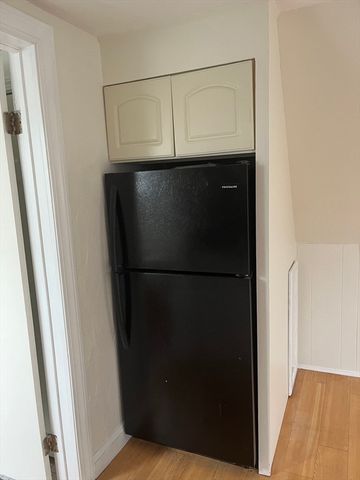 20 Church Ave, East Bridgewater, MA 02333