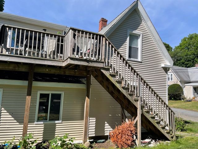 20 Church Ave, East Bridgewater, MA 02333