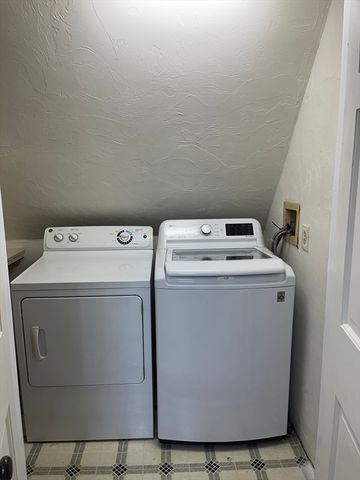 20 Church Ave, East Bridgewater, MA 02333