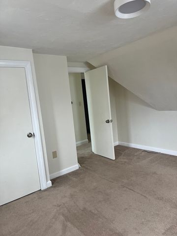 20 Church Ave, East Bridgewater, MA 02333