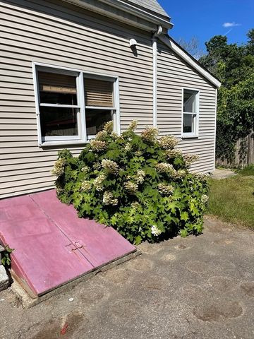 20 Church Ave, East Bridgewater, MA 02333