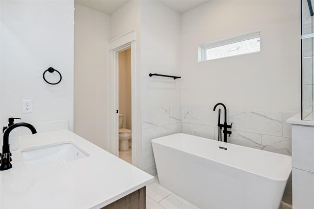 5418 Wheatley Street D, Houston, TX 77091