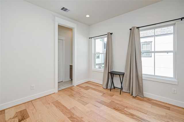 5418 Wheatley Street D, Houston, TX 77091