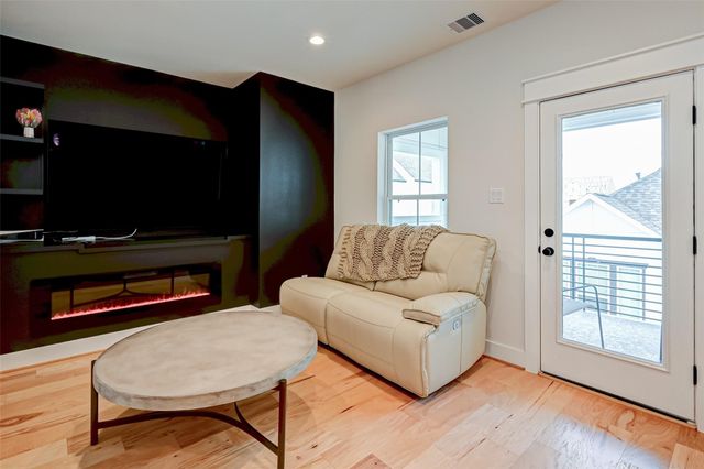 5418 Wheatley Street D, Houston, TX 77091