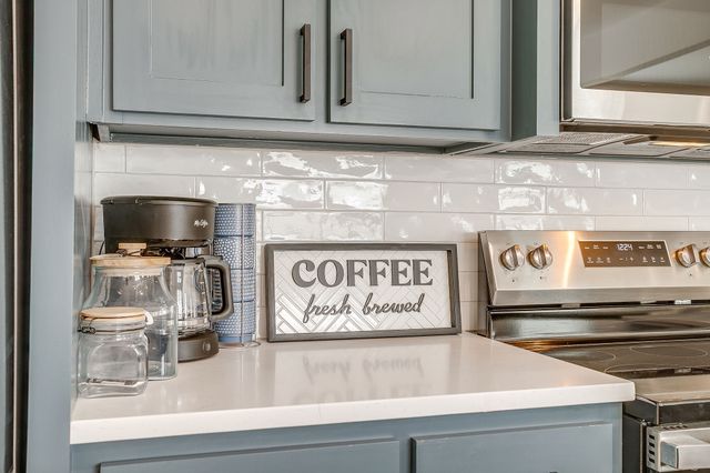 3815 Silver Creek Court, Granbury, TX 76048