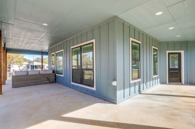 3815 Silver Creek Court, Granbury, TX 76048